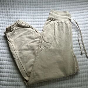 Lululemon Relaxed Fit French Terry Jogger